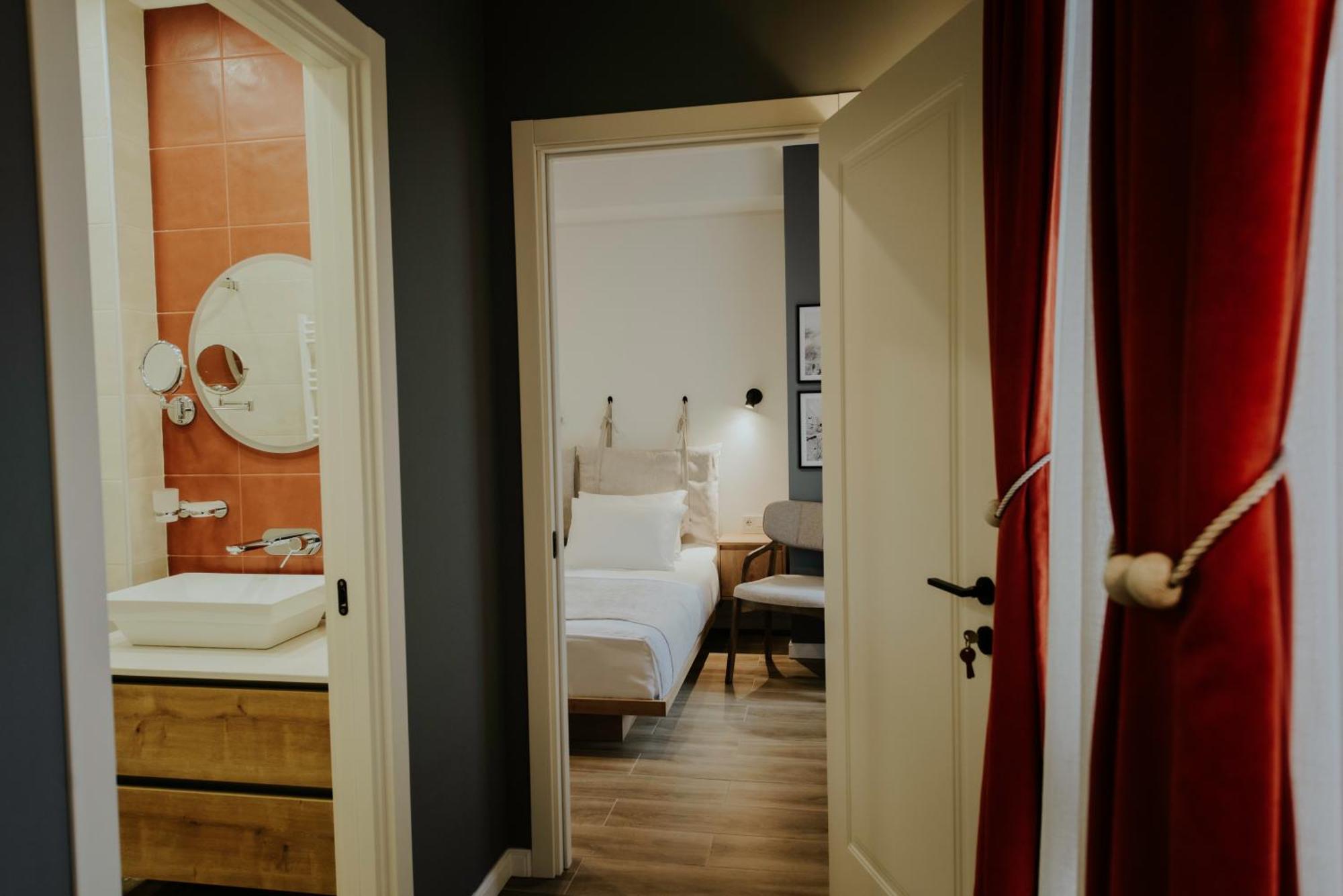 Skyline Luxury Suites Tbilisi Esterno foto