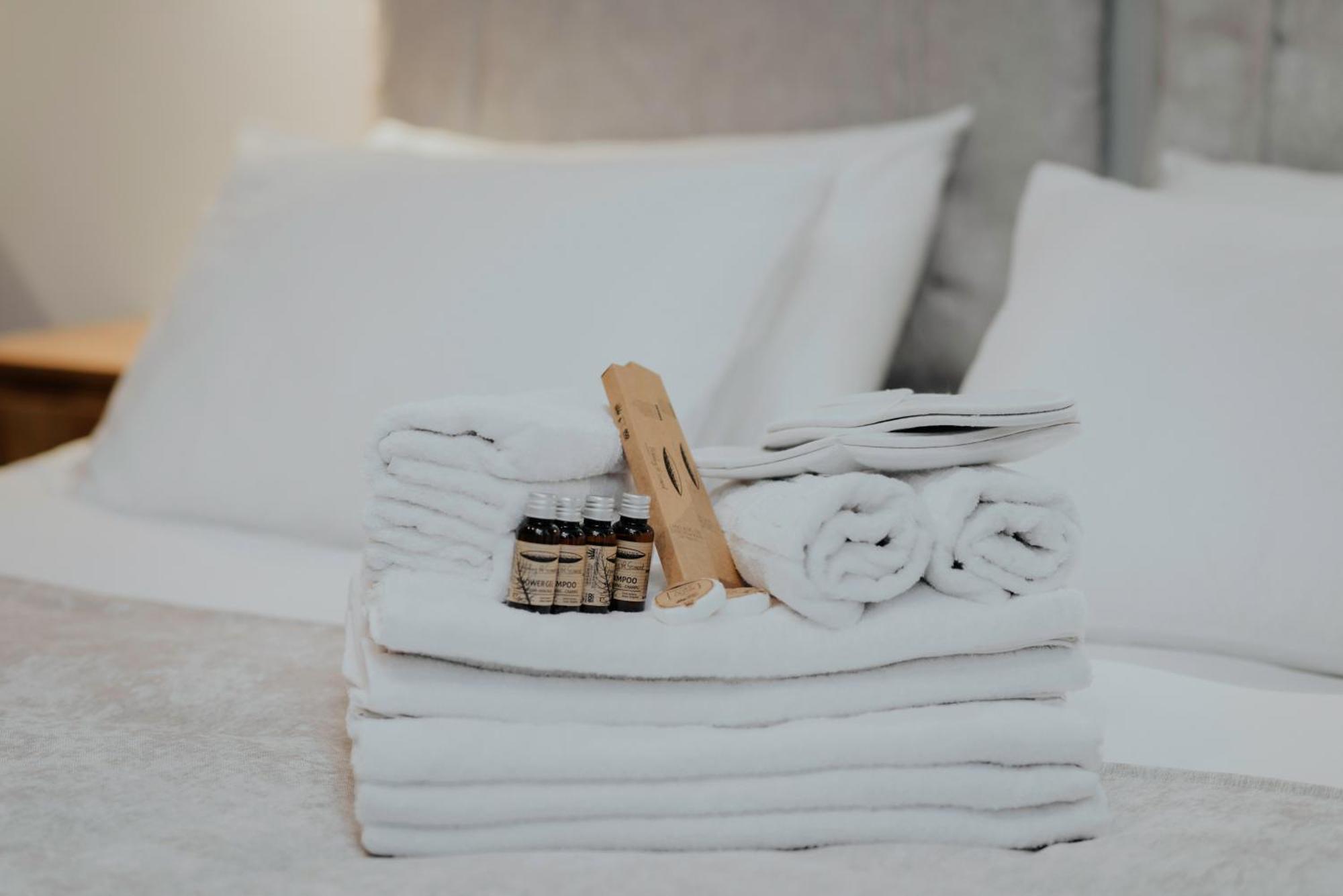 Skyline Luxury Suites Tbilisi Esterno foto
